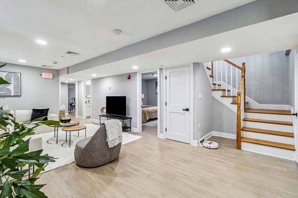 Interior, Living room, Recessed Lighting, Wood Texture Flooring