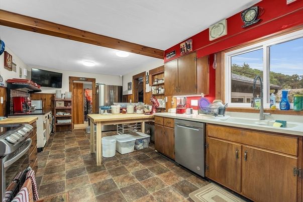 Dining room, Interior, Kitchen, Stainless Steel Appliances