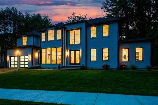 Attached, Backyard, Exterior, Facade, Modern