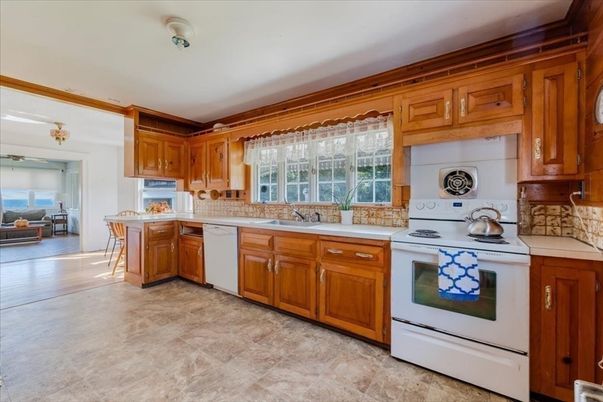 Dining room, Interior, Kitchen