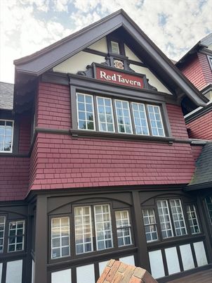 Exterior, Facade, Queen Anne Victorian