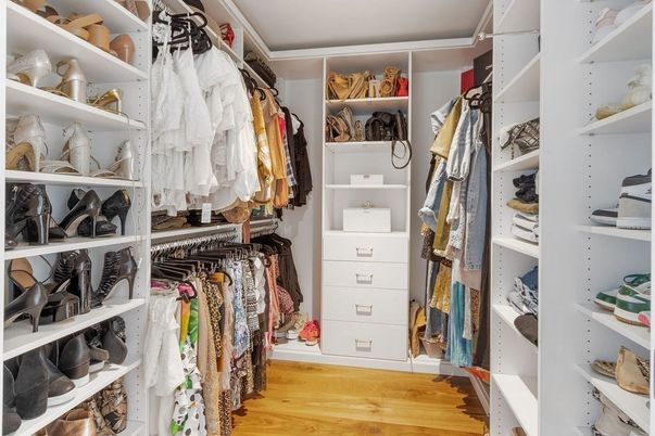 Interior, Walk-in Closets, Wood Texture Flooring