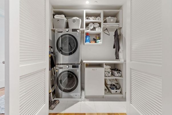Interior, Recessed Lighting, Utility Closets, Washer