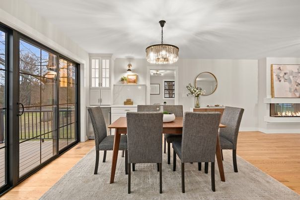Chandelier, Dining room, Fireplace, Interior, Pendant Lights, Wood Texture Flooring