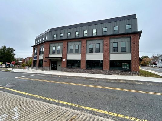 Exterior, Facade, Brick Facade, Rowhouse