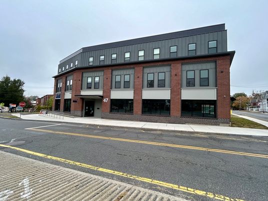 Exterior, Facade, Brick Facade, Rowhouse
