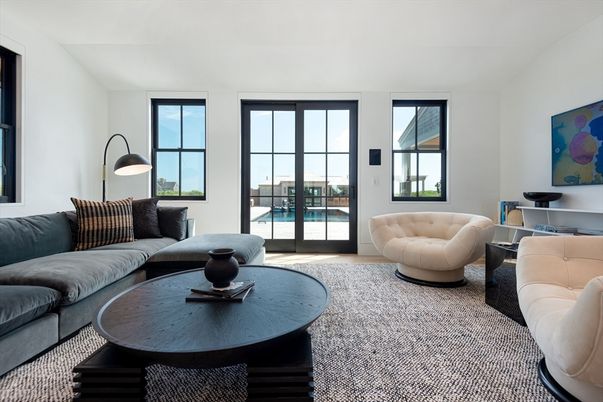 Interior, Living room, Water