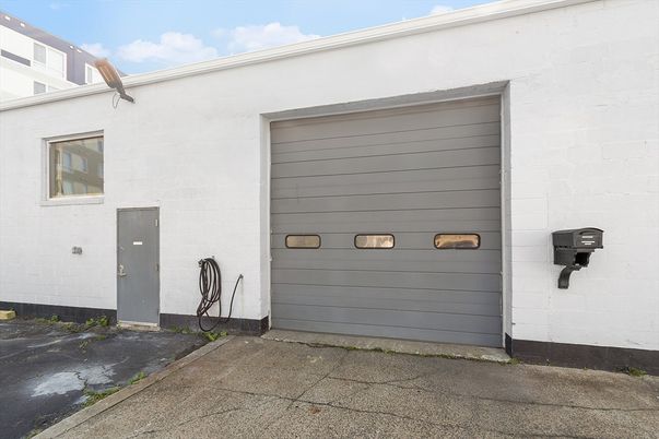 Detached Garage, Exterior