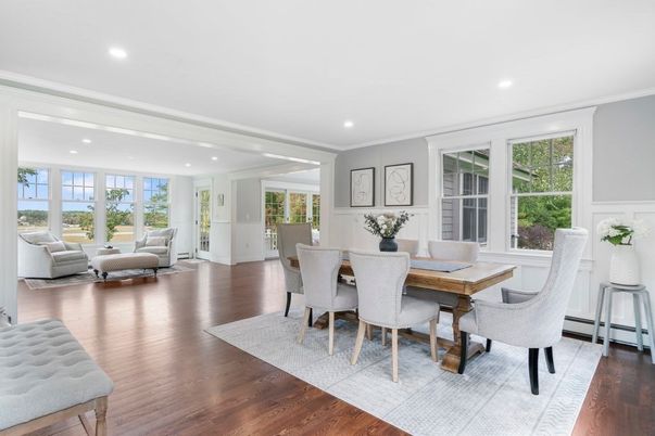 Dining room, Interior, Living room, Recessed Lighting, Wood Texture Flooring