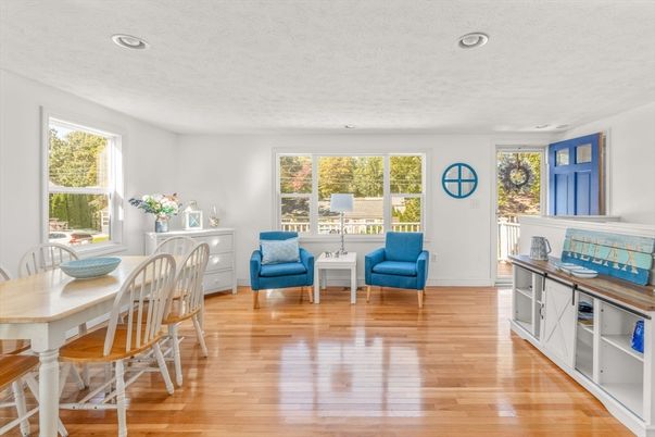 Dining room, Interior, Recessed Lighting, Wood Texture Flooring