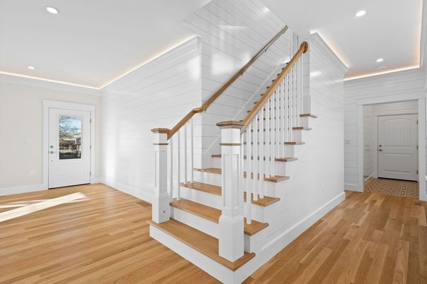 Interior, Recessed Lighting, Wood Texture Flooring
