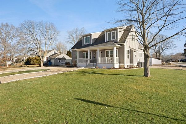 Backyard, Exterior, Facade, Cape Cod