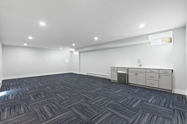 Empty room, Interior, Recessed Lighting