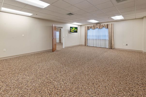 Empty room, Interior, Recessed Lighting