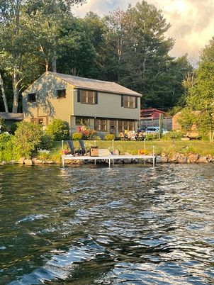 Exterior, Lake