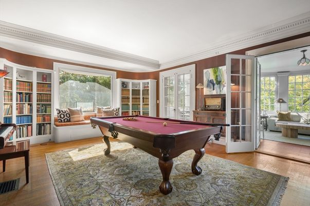 Billiard Table, Game Room, Interior, Wood Texture Flooring
