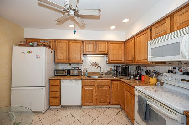 Interior, Kitchen, Recessed Lighting