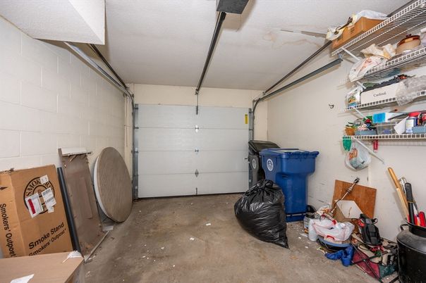 Garage, Interior