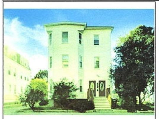 Exterior, Facade, Rowhouse
