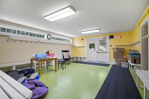 Dining room, Interior