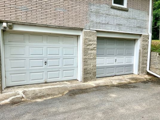 Detached Garage, Exterior