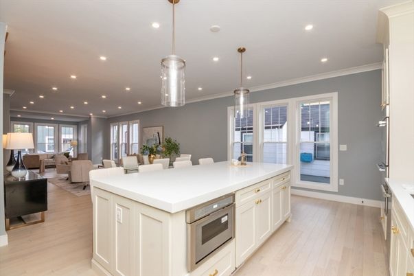 Dining room, Interior, Kitchen, Living room, Pendant Lights, Recessed Lighting, Stainless Steel Appliances, Wood Texture Flooring