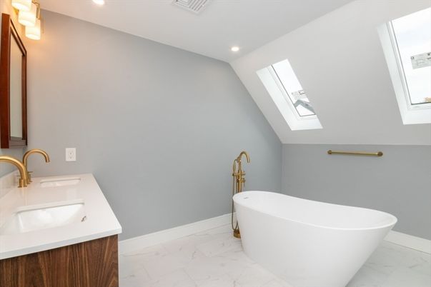 Bathroom, Dual Sink Vanities, Free Standing Baths, Interior, Marble, Recessed Lighting