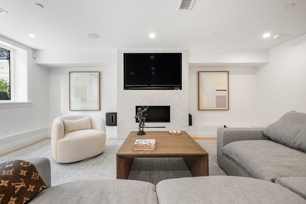 Fireplace, Interior, Living room, Recessed Lighting