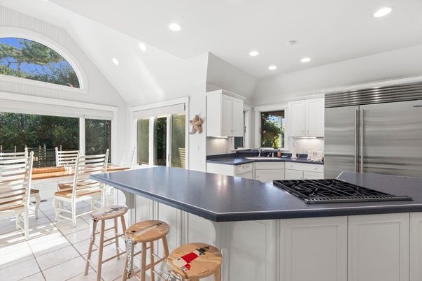 Dining room, Interior, Kitchen, Recessed Lighting, Stainless Steel Appliances