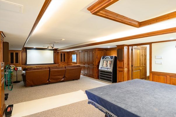 Interior, Projection Screen, Recessed Lighting, Theatre Room