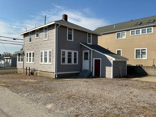 Attached, Exterior, Facade, Georgian