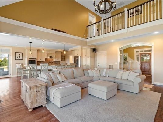 Dining room, Interior, Kitchen, Living room, Pendant Lights, Recessed Lighting, Stainless Steel Appliances, Wood Texture Flooring