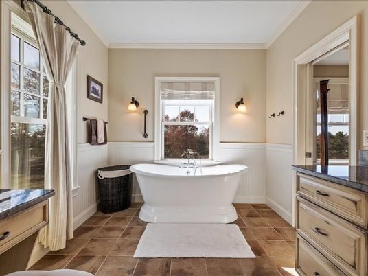 Bathroom, Free Standing Baths, Interior
