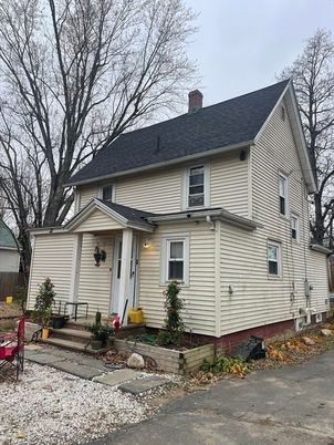 Exterior, Facade, Cape Cod