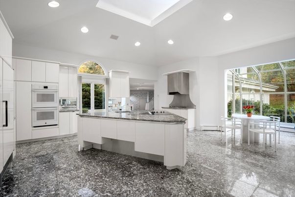 Dining room, Interior, Kitchen, Recessed Lighting, Stainless Steel Appliances