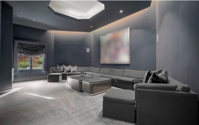 Interior, Living room, Projection Screen, Recessed Lighting, Theatre Room