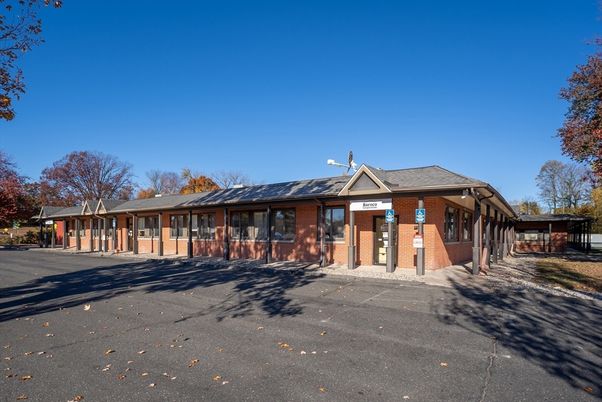 Exterior, Facade, Brick Facade, Ranch