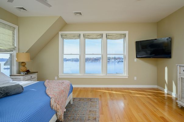 Bedroom, Interior, Water, Wood Texture Flooring