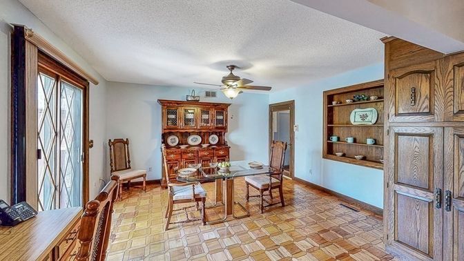 Dining room, Interior