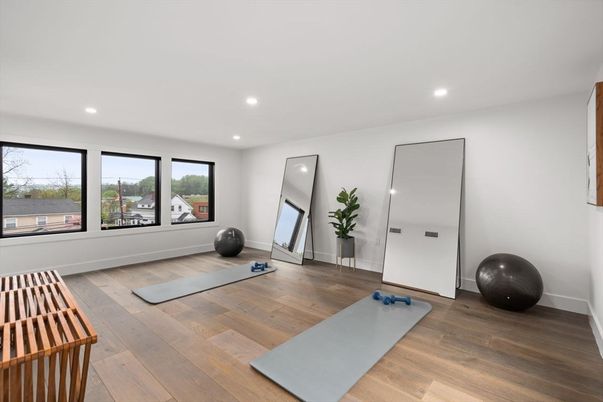 Interior, Recessed Lighting, Wood Texture Flooring