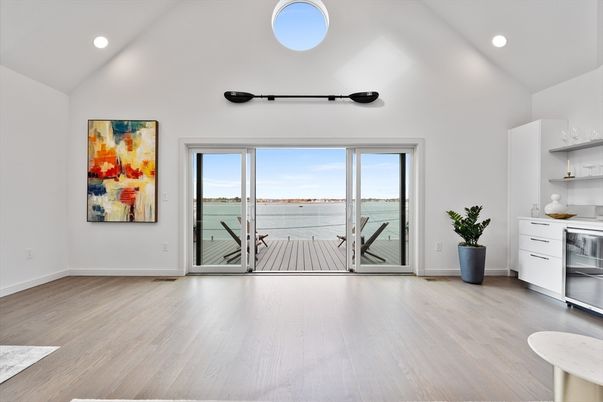 Interior, Recessed Lighting, Water, Wood Texture Flooring