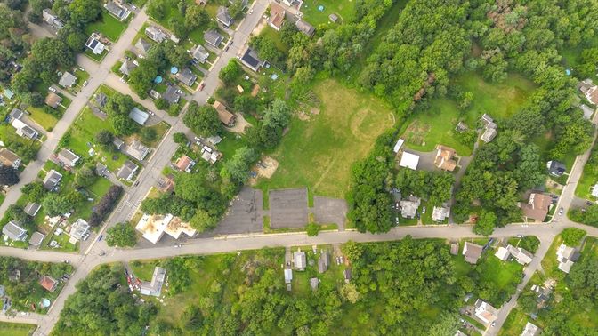 Exterior, Drone