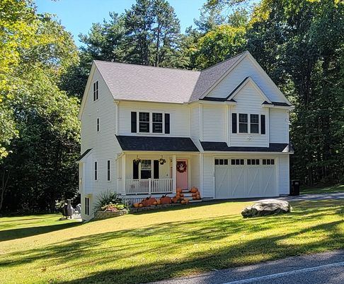 Attached, Exterior, Facade, Farmhouse