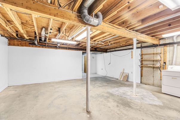 Interior, Washer, Wooden Beams, Wooden Ceilings