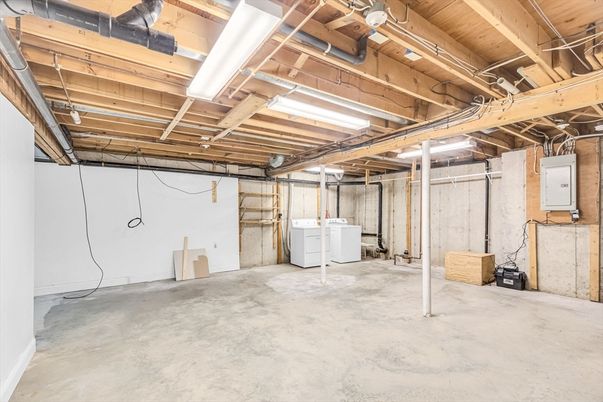 Interior, Washer, Wooden Beams, Wooden Ceilings