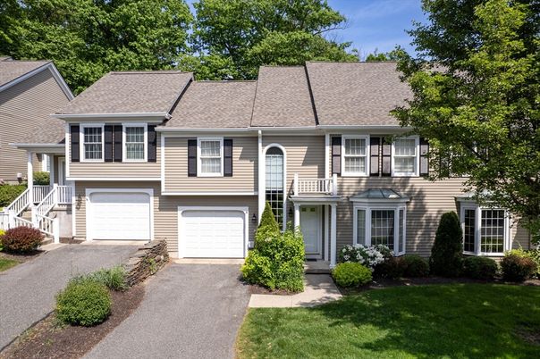 Attached, Exterior, Facade, Raised Ranch