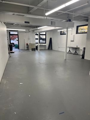 Garage, Interior
