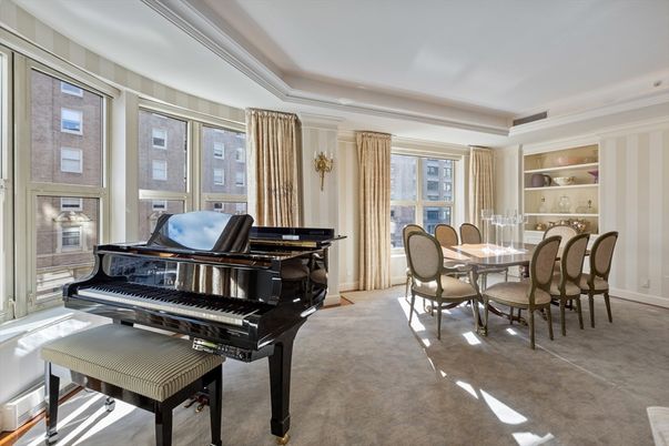 Dining room, Interior, Piano