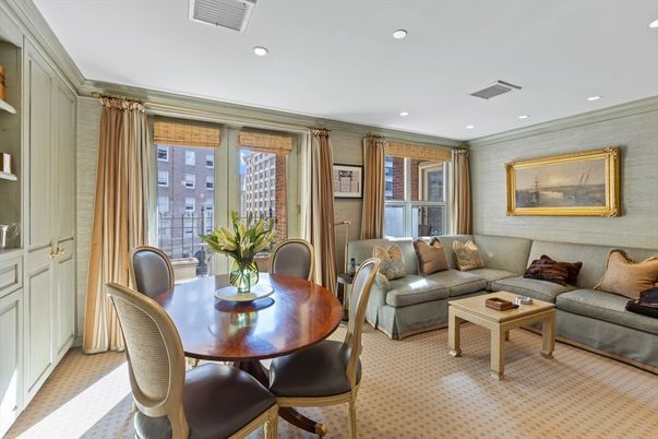 Dining room, Interior, Living room, Recessed Lighting