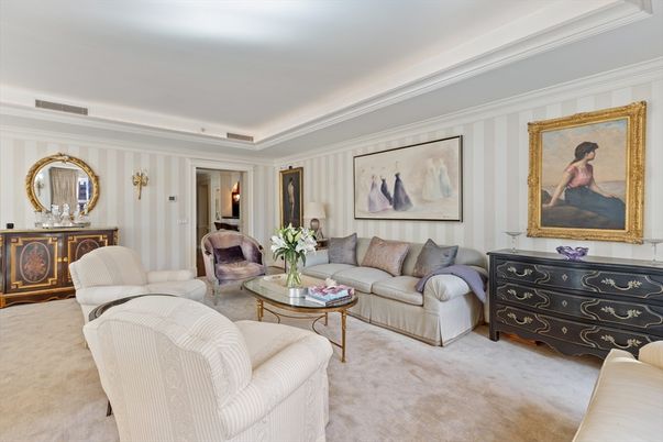Interior, Living room